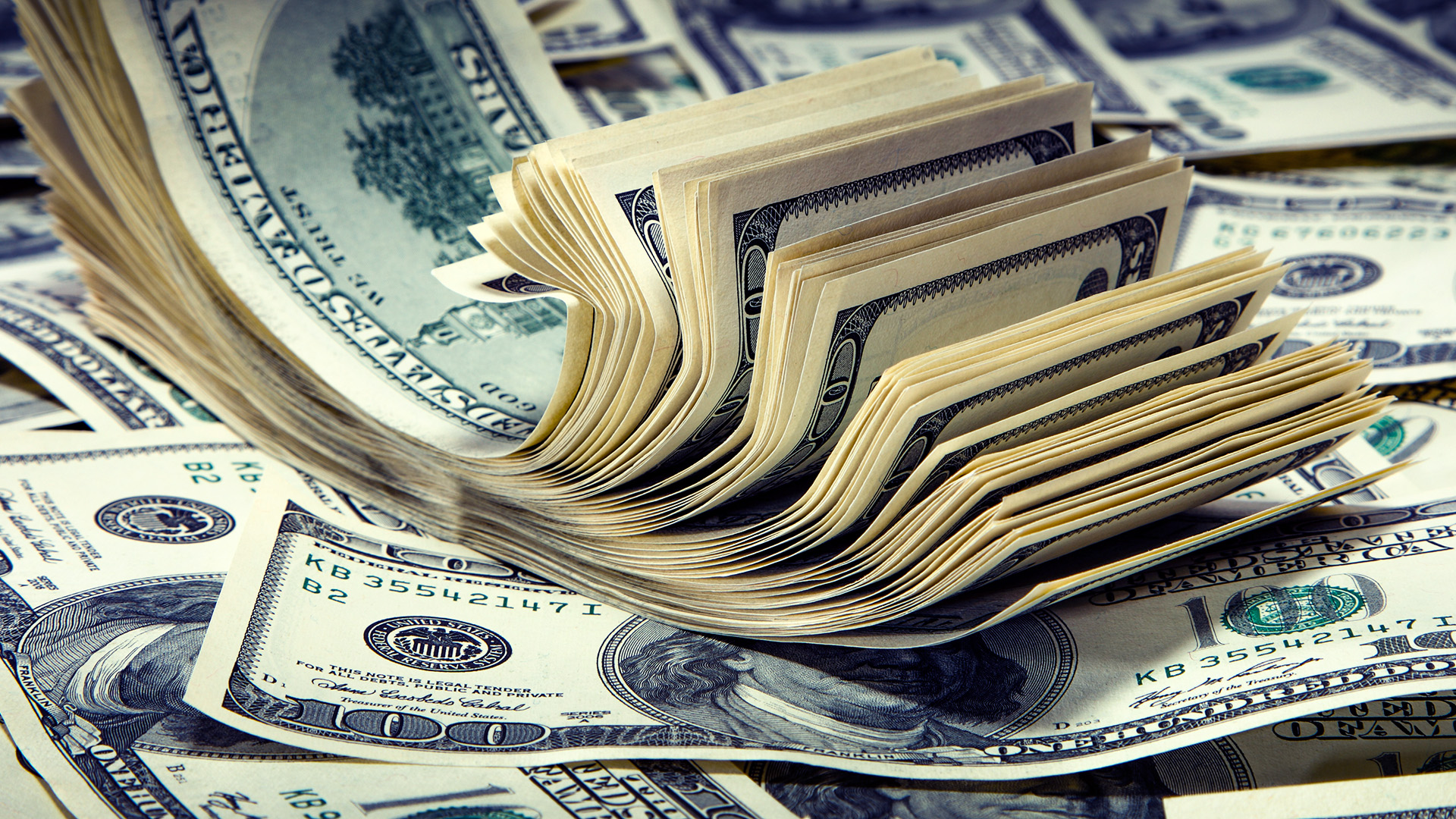 الدولار يسيطر بعد تصريحات باول